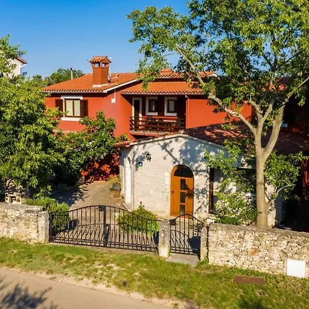 Apartman Family-friendly With Swimming Pool Krnica, Marcana - 7357 Krnica