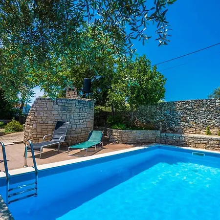 דירה Family-friendly With Swimming Pool Krnica, Marcana - 7357 קרניצה