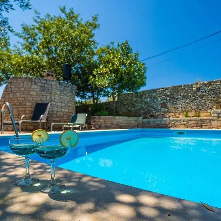Family-friendly With Swimming Pool Krnica, Marcana - 7357 דירה *