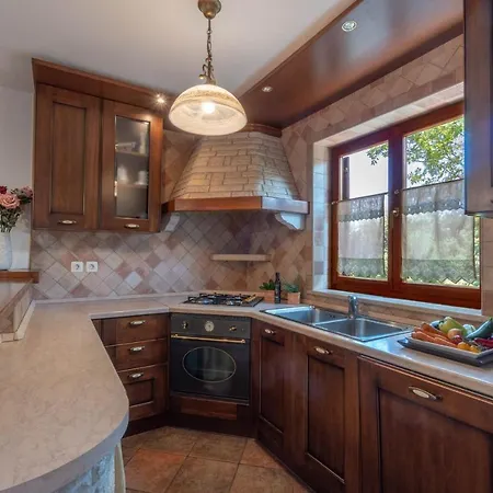 דירה Family-friendly With Swimming Pool Krnica, Marcana - 7357 קרניצה