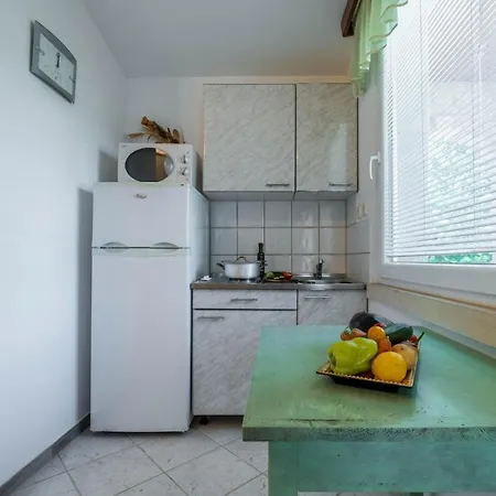 Family-friendly With Swimming Pool Krnica, Marcana - 7357 קרניצה