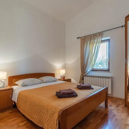 דירה Family-friendly With Swimming Pool Krnica, Marcana - 7357