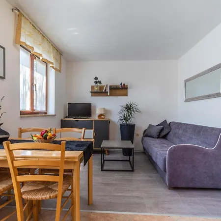 Family-friendly With Swimming Pool Krnica, Marcana - 7357 Krnica