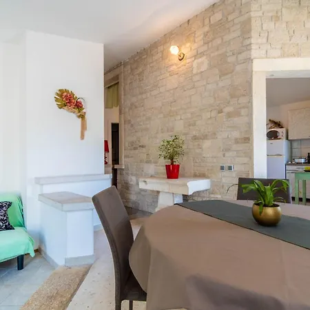 Daire Family-friendly With Swimming Pool Krnica, Marcana - 7357 Krnica